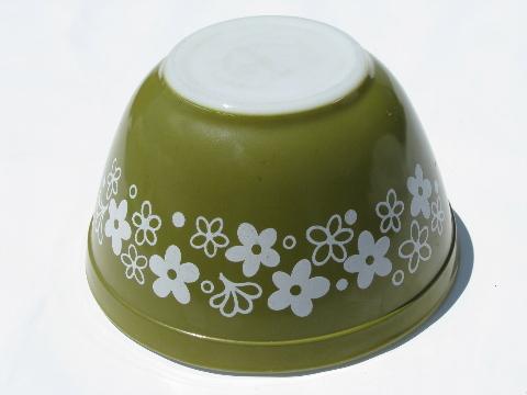 photo of Crazy Daisy retro green flowers vintage Pyrex kitchen glass mixing bowl #2