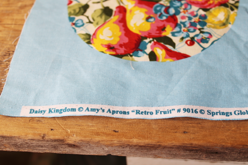 photo of Daisy Kingdom Amys Apron print cotton panel cut & sew retro pinafore apron #2