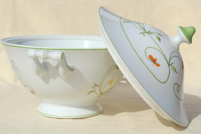 photo of Denby Duchess china, 70s vintage Portugal pottery soup tureen w/ pansies or wild violets #2