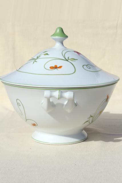 photo of Denby Duchess china, 70s vintage Portugal pottery soup tureen w/ pansies or wild violets #3