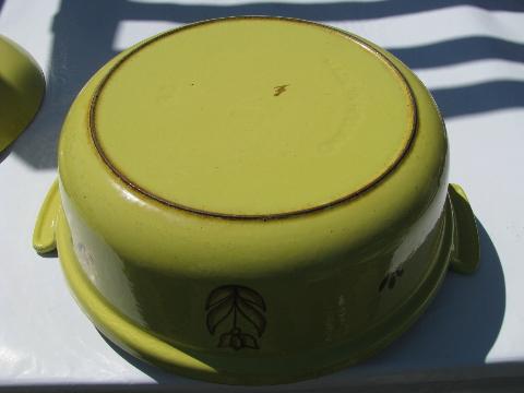 photo of Dru - Holland, vintage tulip sprig cast iron enamel dutch oven, rare yellow #3