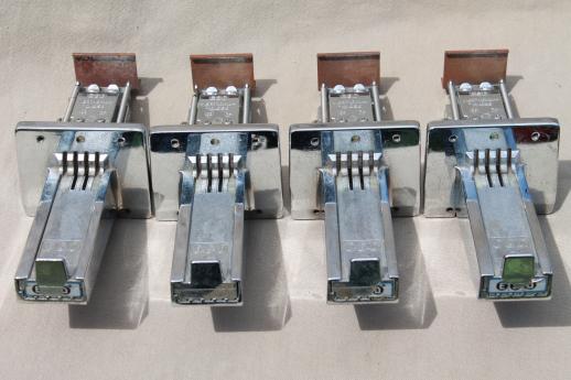 photo of ESD mechanical coin slide chute 21259 w/ 4 slots, replacement parts for coin-op games, lot of 4 #1