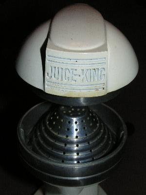 photo of Eames era vintage Juice-King orange juicer #3