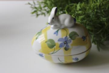 Easter egg w/ tiny bunny vintage ceramic trinket box Andrea by Sadek original label 