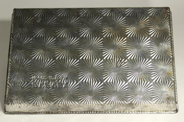 photo of Ekco Ovenex vintage baking pans, waffle textured & starburst pattern stamped metal #13