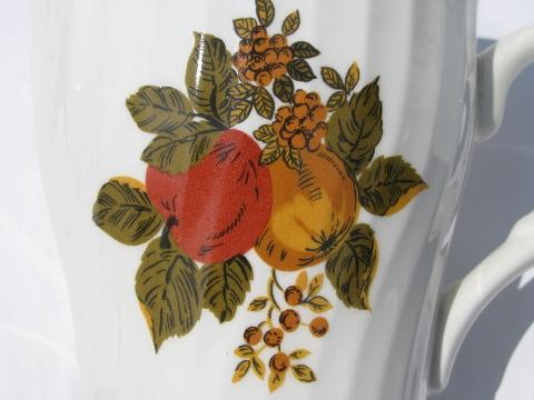 photo of English Harvest Wedgwood china, autumn fruit pattern, 6 cups & saucers #3