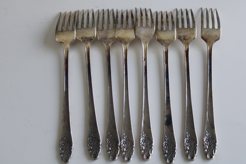 photo of Evening Star vintage 1950s Oneida Community silver plate grille forks w/ long handles  #5