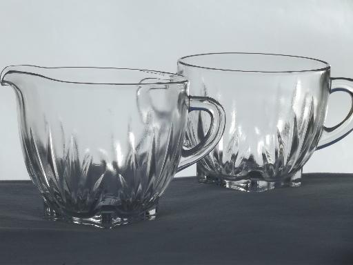 photo of Federal star pattern glass creamer & sugar set, 1950s vintage glassware #1