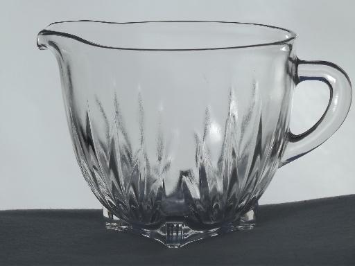 photo of Federal star pattern glass creamer & sugar set, 1950s vintage glassware #3