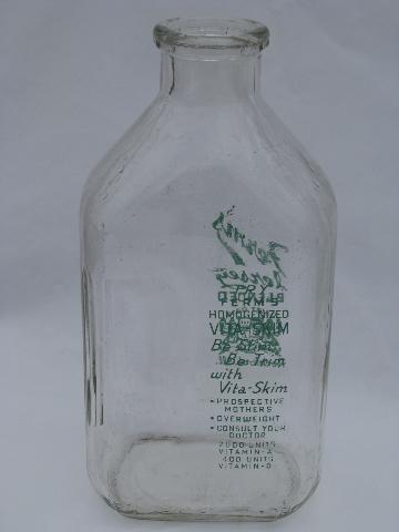 photo of Fern's Rockford Jersey dairy advertising vintage glass milk bottle, old wire bottle carrier #5