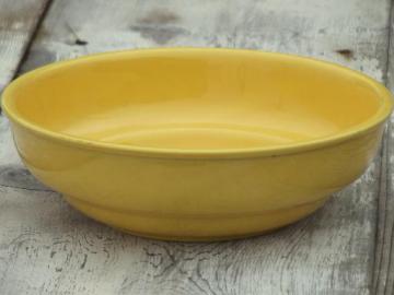 catalog photo of Fiesta yellow vintage Betty Crocker pottery bowl, fiestaware mixing bowl