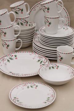 catalog photo of Gibson Festive Traditions Christmas holly pattern dinnerware set for 8