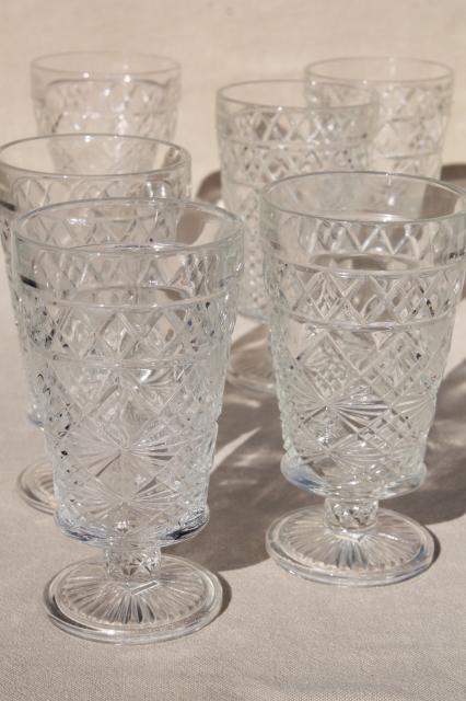 photo of Gothic pattern glass peanut butter glasses, 50s vintage Hazel Atlas footed tumblers #1