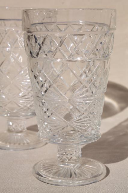 photo of Gothic pattern glass peanut butter glasses, 50s vintage Hazel Atlas footed tumblers #3