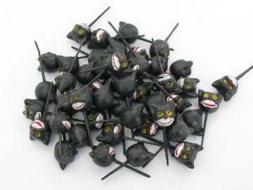 catalog photo of Halloween black cat plastic cupcake picks toppers, vintage cake decorating lot