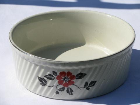 photo of Hall's red poppy, vintage Hall oven proof pottery souffle, casserole baking dish #2