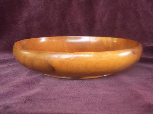 photo of Hand turned Myrtlewood bowl from Marshfield, Oregon, vintage treenware #2