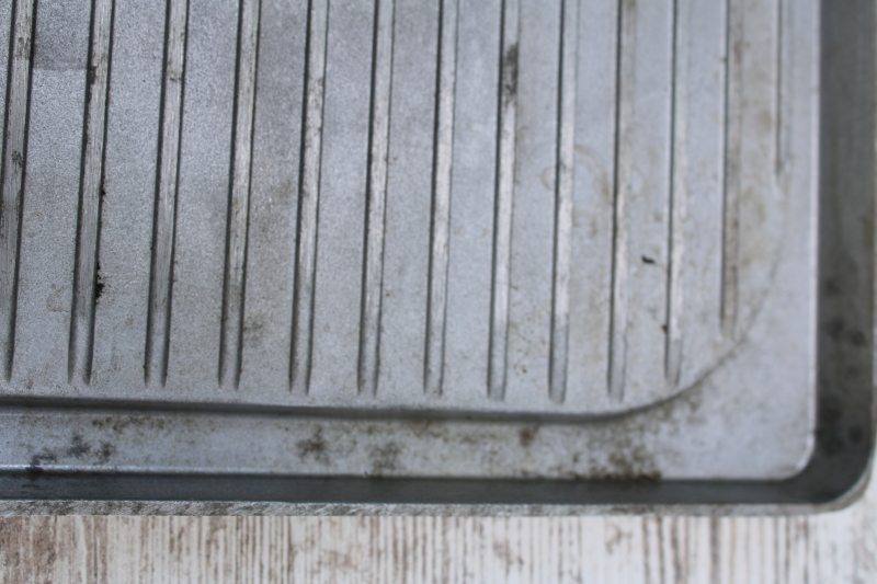 photo of Happy Day Griddle Grill, vintage cast aluminum pan double sided square w/ smooth griddle, ridged grill  #2