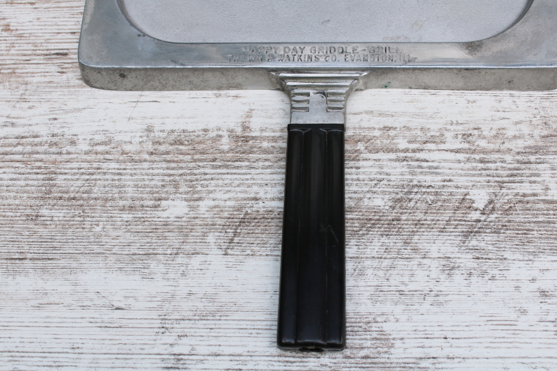 photo of Happy Day Griddle Grill, vintage cast aluminum pan double sided square w/ smooth griddle, ridged grill  #3