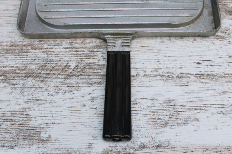 photo of Happy Day Griddle Grill, vintage cast aluminum pan double sided square w/ smooth griddle, ridged grill  #9