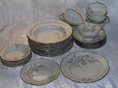 photo of Harmony House Spring Song vintage china, 24 pcs. #1