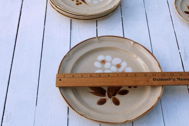 photo of Hearthside Japan stoneware plates, Castlewood neutral colors mod flowers 80s vintage dinnerware  #11