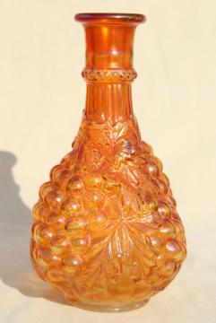 Imperial grapes pattern glass wine decanter bottle, marigold carnival iridescent luster