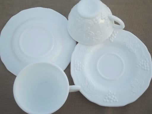 photo of Indiana harvest grapes milk glass cups & saucers, vintage grape pattern milk glass #4