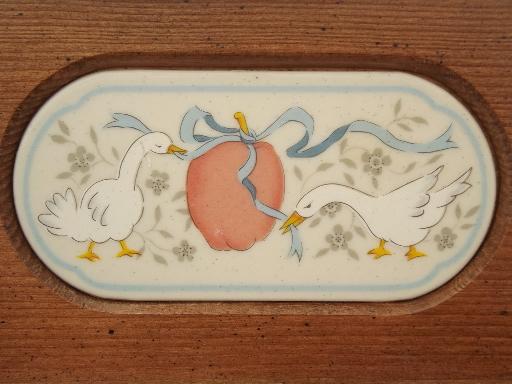 photo of International Marmalade geese w/ apple wall box, 80s goose pattern recipe box  #5