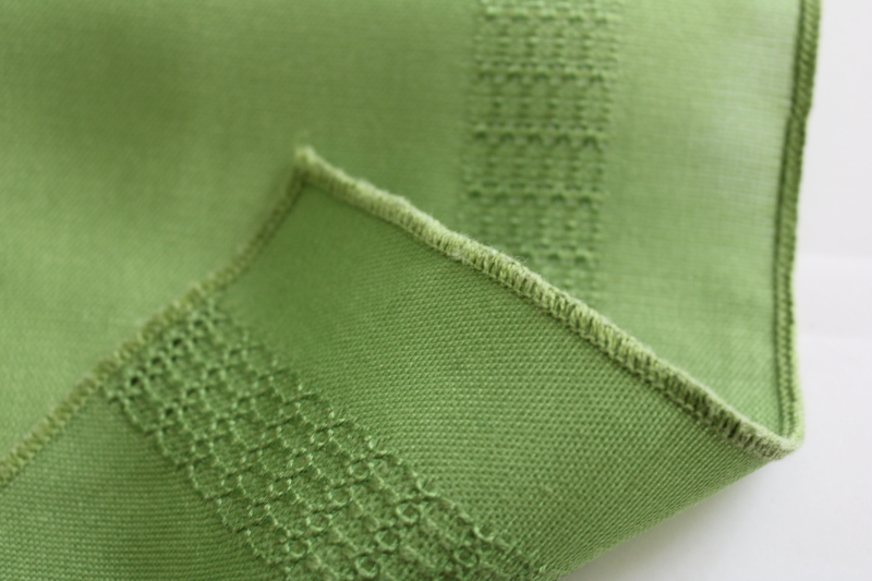 photo of Irish green linen weave poly napkins set of 8, retro 70s vintage table linens #4