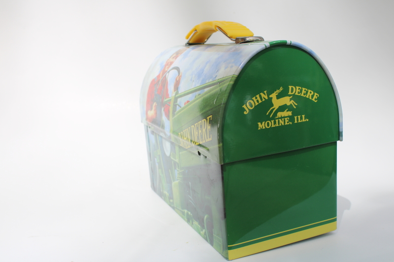 photo of John Deere collectible metal lunch pail, old fashioned lunchbox #2