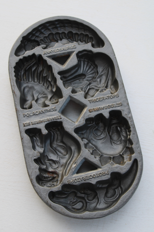 photo of John Wright cast iron cakelet pan, dinosaur shapes mini cakes mold #5