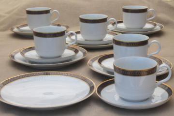 catalog photo of Kahla GDR Germany porcelain demitasse coffee cups & dessert plates set, cobalt blue & gold