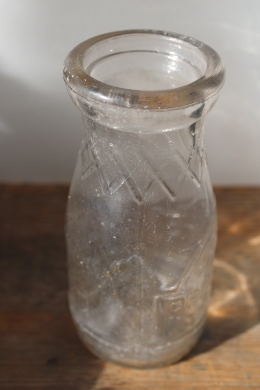 photo of Kenosha Wisconsin Milk Producers Association old embossed glass half pint milk bottle  #4