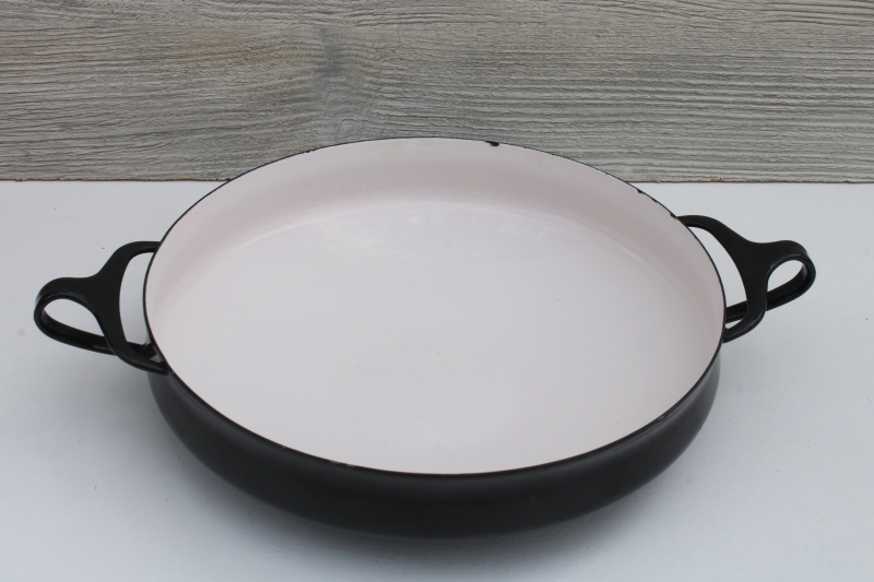 photo of Kobenstyle Dansk black & white enamel paella pan mod vintage made in France #2