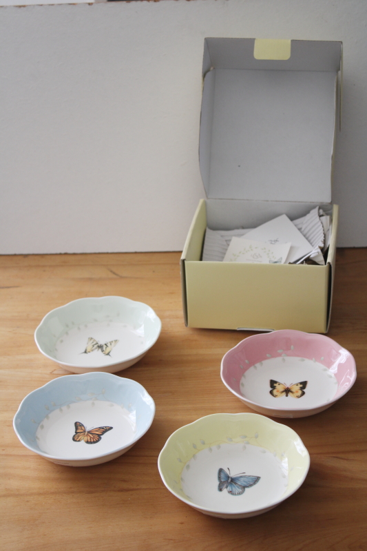 photo of Lenox Butterfly Meadow fruit bowls set in box, pastel colors border pink blue yellow green #1