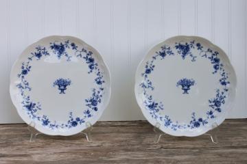 catalog photo of Lenox Les Saisons vintage French country blue & white china toile print dinner plates Summer
