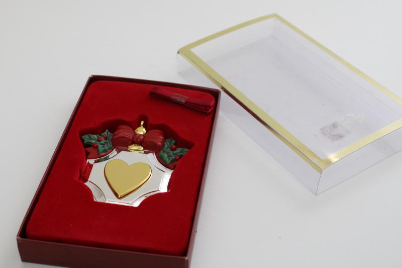 photo of Lenox Williamsburg heart metal Christmas ornament, unused in original box #1