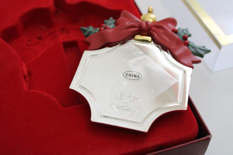 photo of Lenox Williamsburg heart metal Christmas ornament, unused in original box #4