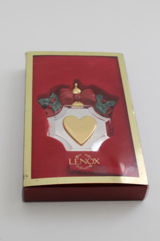 photo of Lenox Williamsburg heart metal Christmas ornament, unused in original box #5