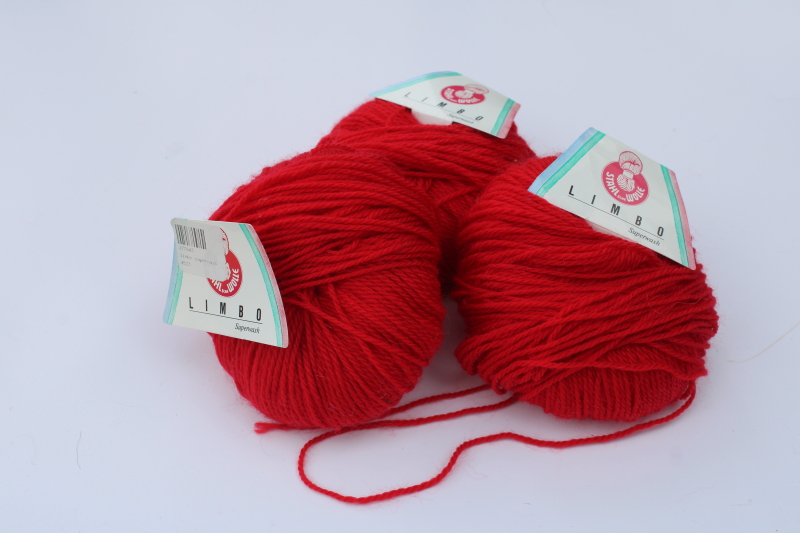 photo of Limbo superwash pure wool yarn classic true red lot of three 50 gram balls  #1