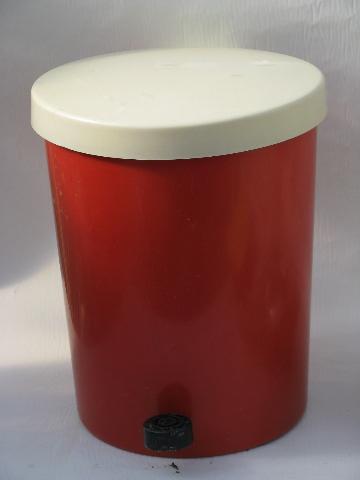 photo of Lustroware 1950s vintage red plastic kitchen trash can, step pedal lid #1