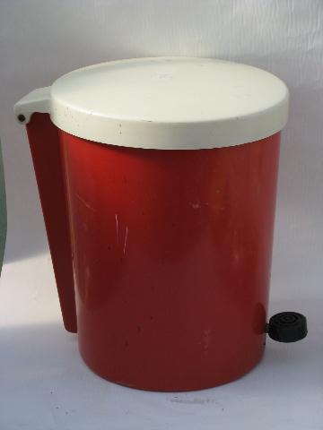 photo of Lustroware 1950s vintage red plastic kitchen trash can, step pedal lid #3