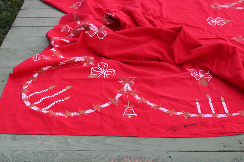 photo of MCM vintage Christmas tablecloth, white & gold candles & garland print on red cotton fabric  #7