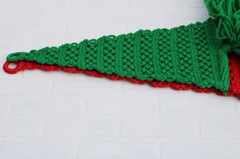 photo of MCM vintage Christmas trees macrame wall hanging decor, big mod minimalist trees in red & green  #4