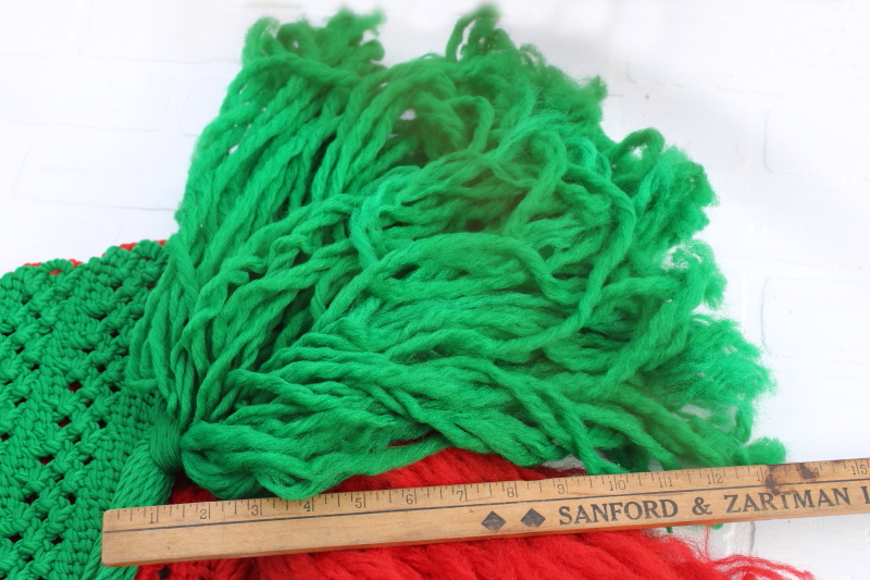 photo of MCM vintage Christmas trees macrame wall hanging decor, big mod minimalist trees in red & green  #5