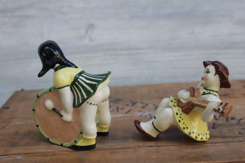 photo of MCM vintage Madison Ceramic Arts studio pottery figurines, girl musicians circus band big drum & banjo #5