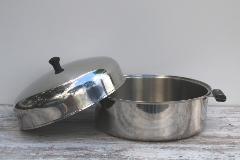 photo of MCM vintage Thermalloy American stainless large round dutch oven or roaster, pan w/ lid  #9