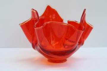 catalog photo of MCM vintage Viking glass amberina orange handkerchief bowl or vase, free form flame shape 