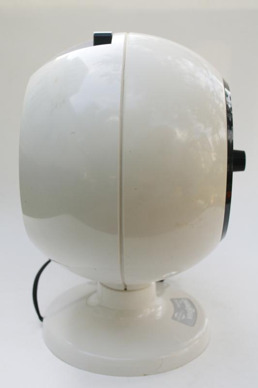 photo of MCM vintage Windsprint round orb electric fan, mid-century mod white plastic fan #4